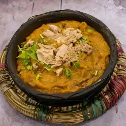 فول بالتونة